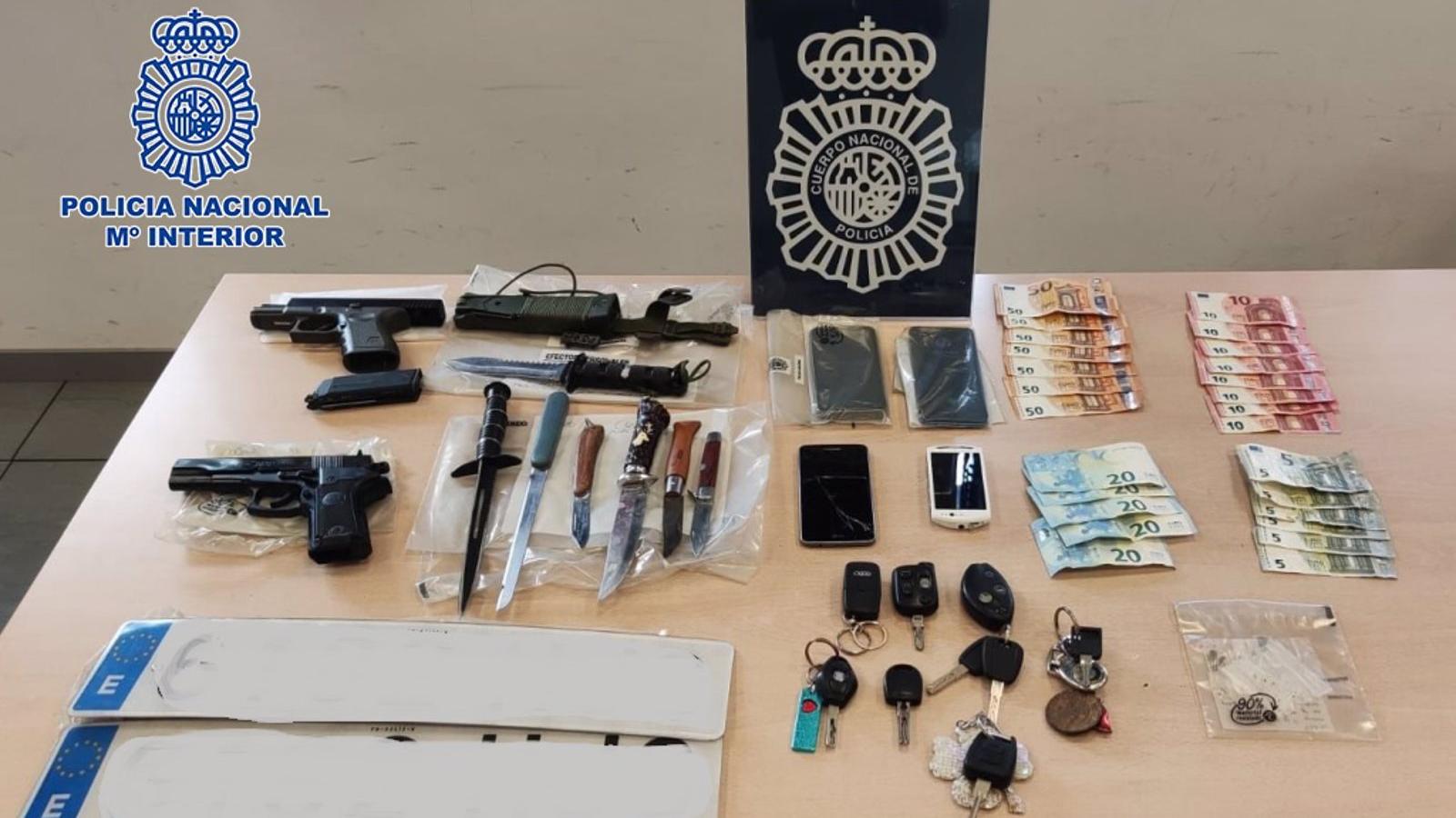 Desmantelado un punto de venta 24 horas de cocaína y hachís en una casa de Alcorcón