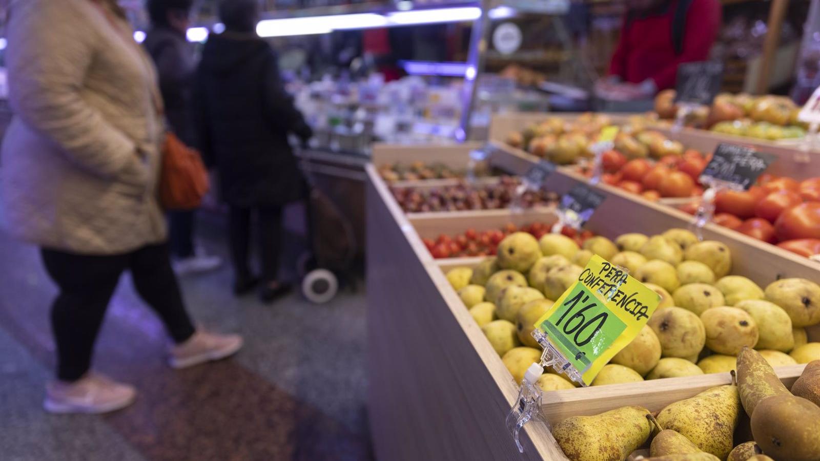 El IPC baja nueve décimas en mayo, al 3,2%, y los alimentos se moderan hasta el 12%