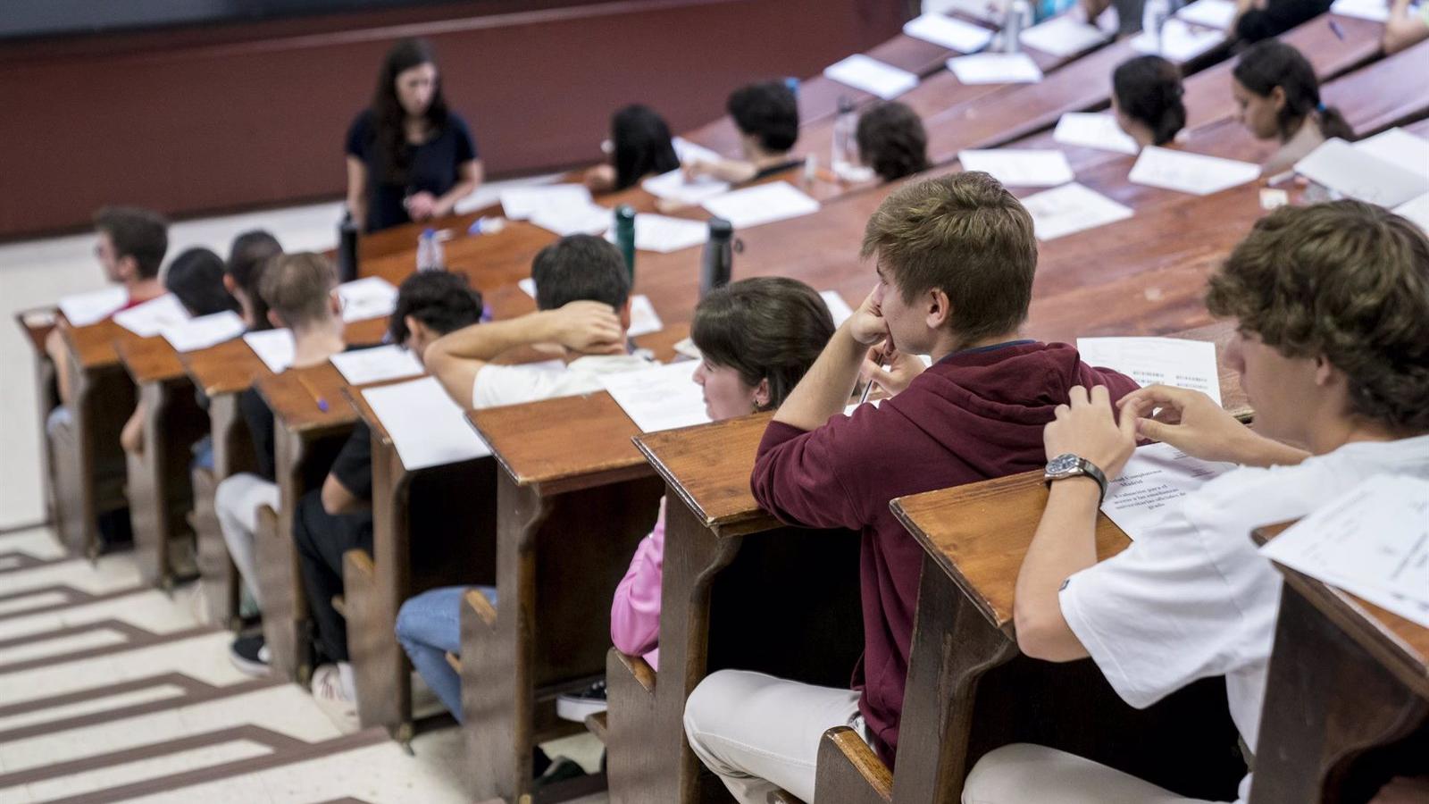 Más del 96,5% de los estudiantes madrileños han aprobado sus exámenes de la EvAU, dos puntos más que el año anterior