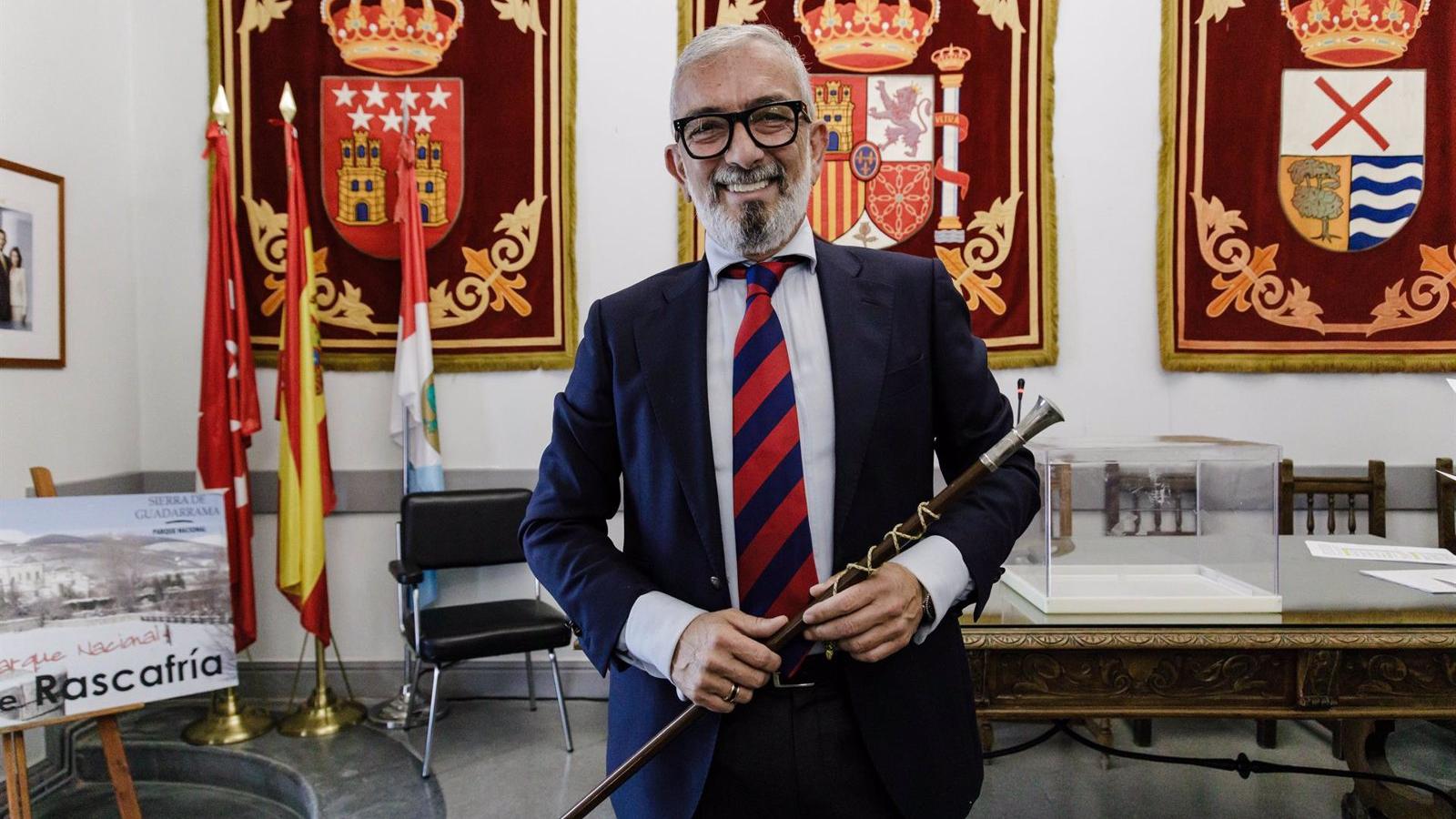 Óscar Robles recoge el bastón de mando en Rascafría, única Alcaldía de Vox en la región
