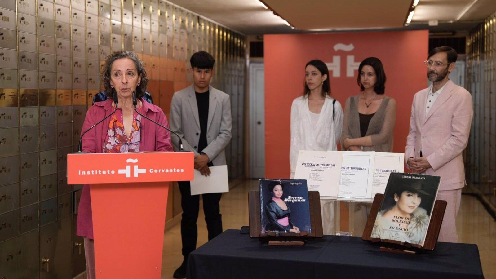 Un vestido, dos biografías y tres partituras, el legado 'in memoriam' de Teresa Berganza a la Caja de las Letras