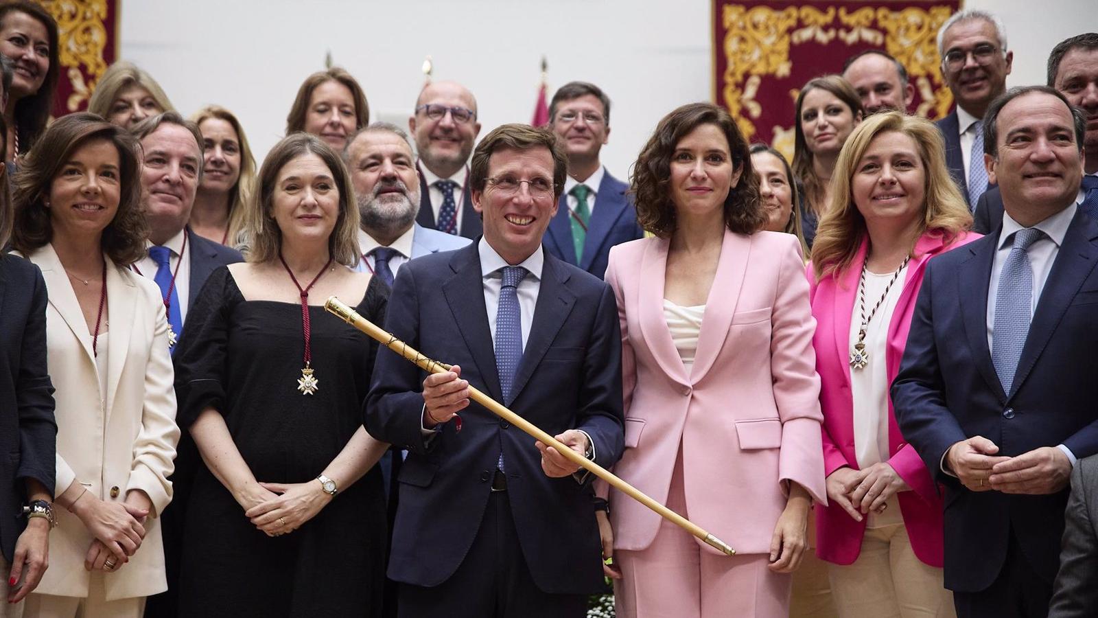 Martínez-Almeida crea una Dirección General para elaborar el PGOU y elimina las secretarías generales técnicas Martínez-Almeida crea una Dirección General para elaborar el PGOU y elimina las secretarías generales técnicas