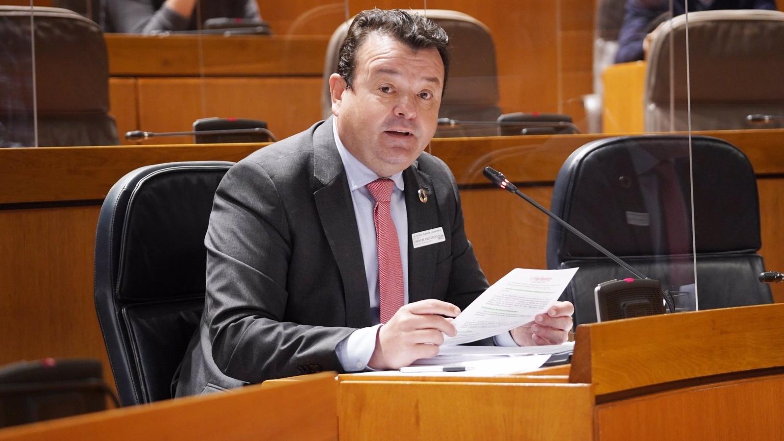 Fallece el alcalde de Zuera (Zaragoza), Luis Zubieta, atropellado cuando circulaba en bicicleta por la N-330