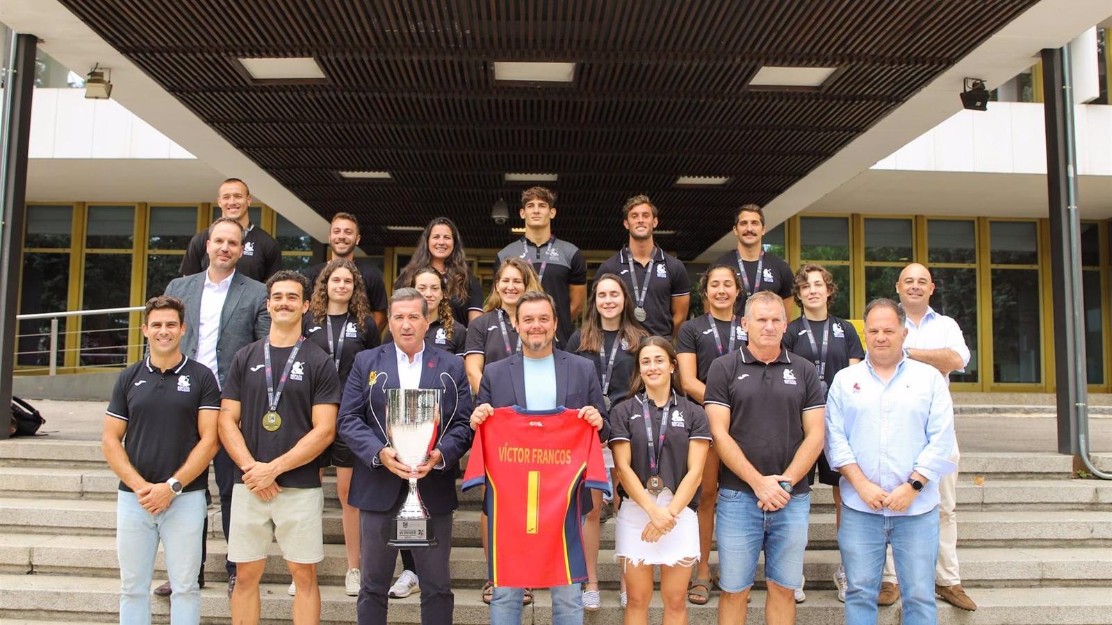 'Leones' y 'Leonas', recibidos con "orgullo" por el CSD tras sus medallas en el Campeonato de Europa