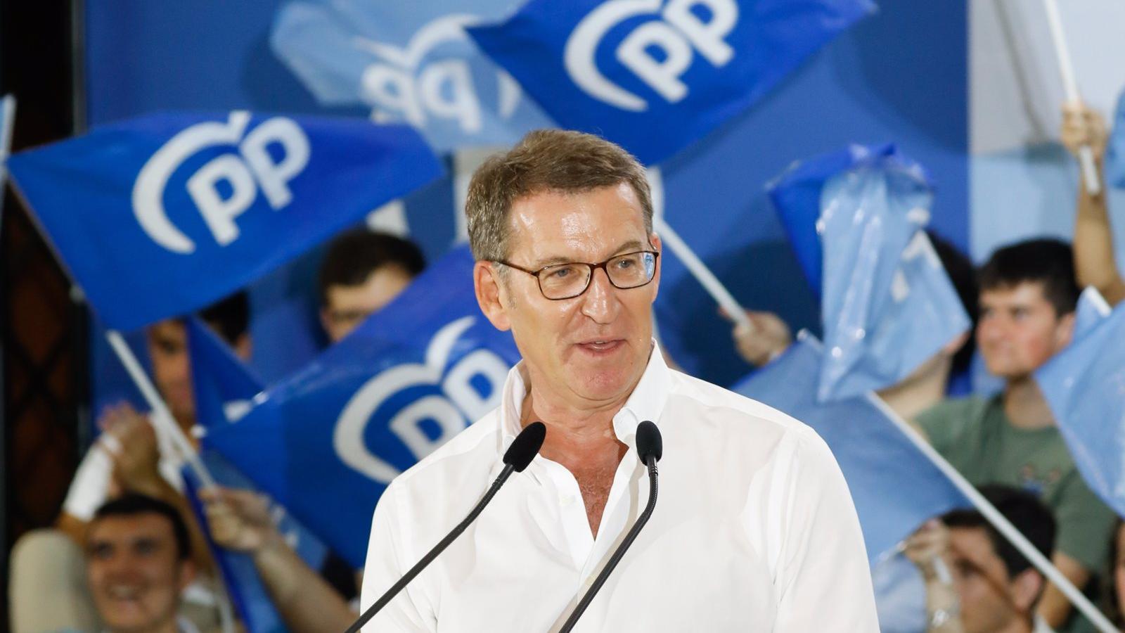 El PP logra su quinta mayoría absoluta consecutiva en Galicia y el PSOE se hunde
