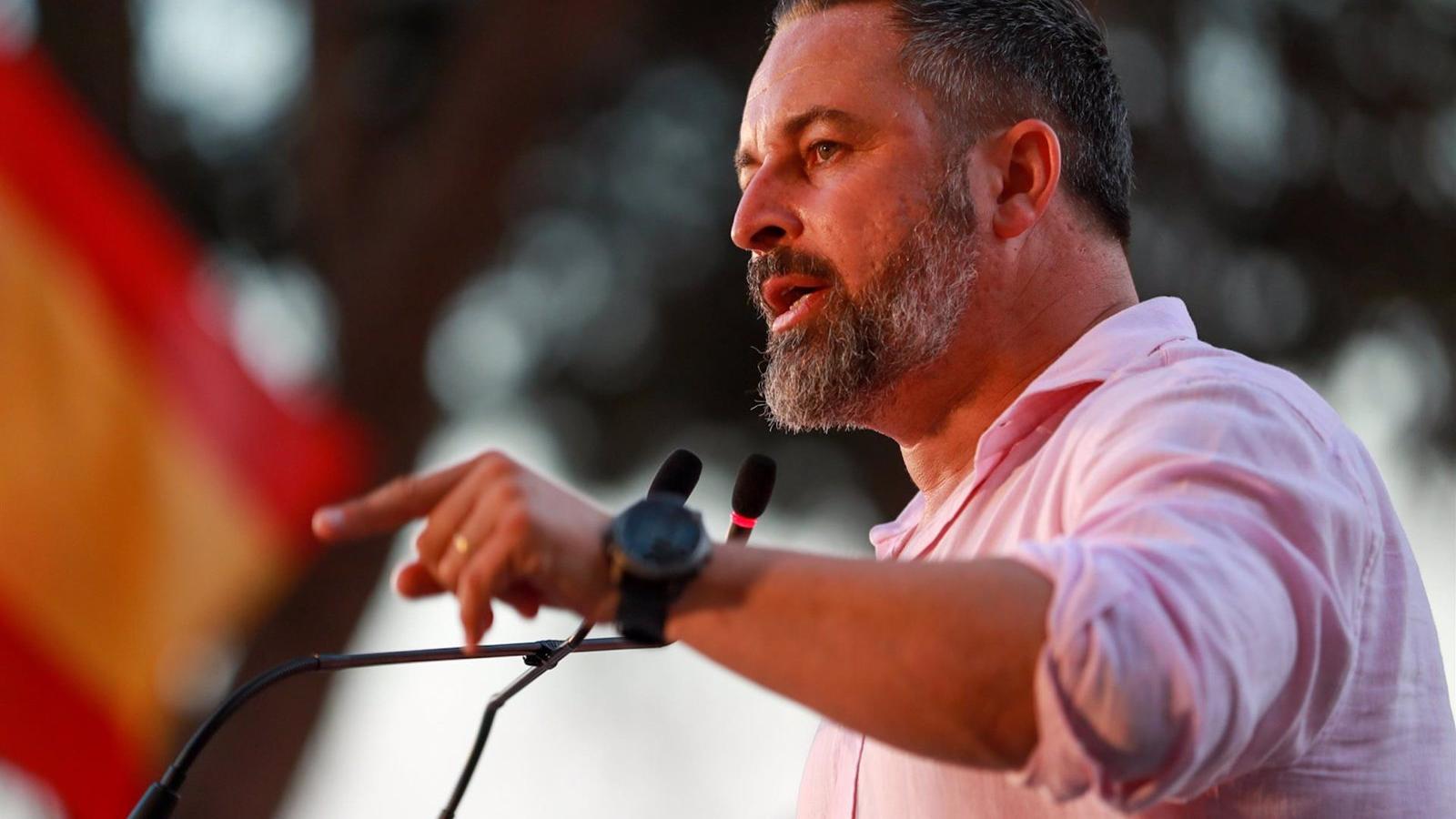 Abascal dice que Feijóo "confunde a los adversarios": "Está más preocupado por ganar a Vox que por ganar al PSOE"