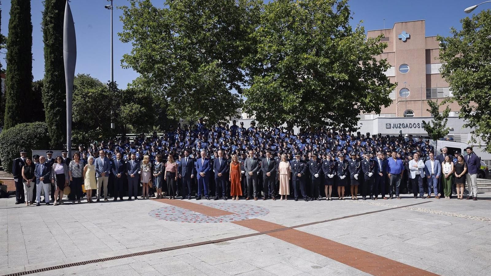Entregados los diplomas a la nueva promoción de 245 agentes de la Policía Local en la región