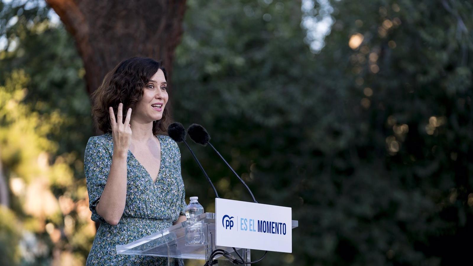 Díaz Ayuso carga contra las "mentiras constantes" de Sánchez con los peajes