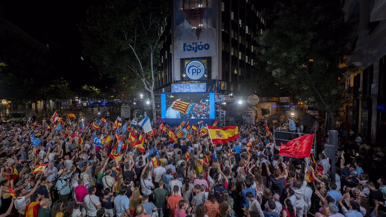 Feijóo gana en Madrid pero no logra igualar el masivo apoyo a Díaz Ayuso el 28M