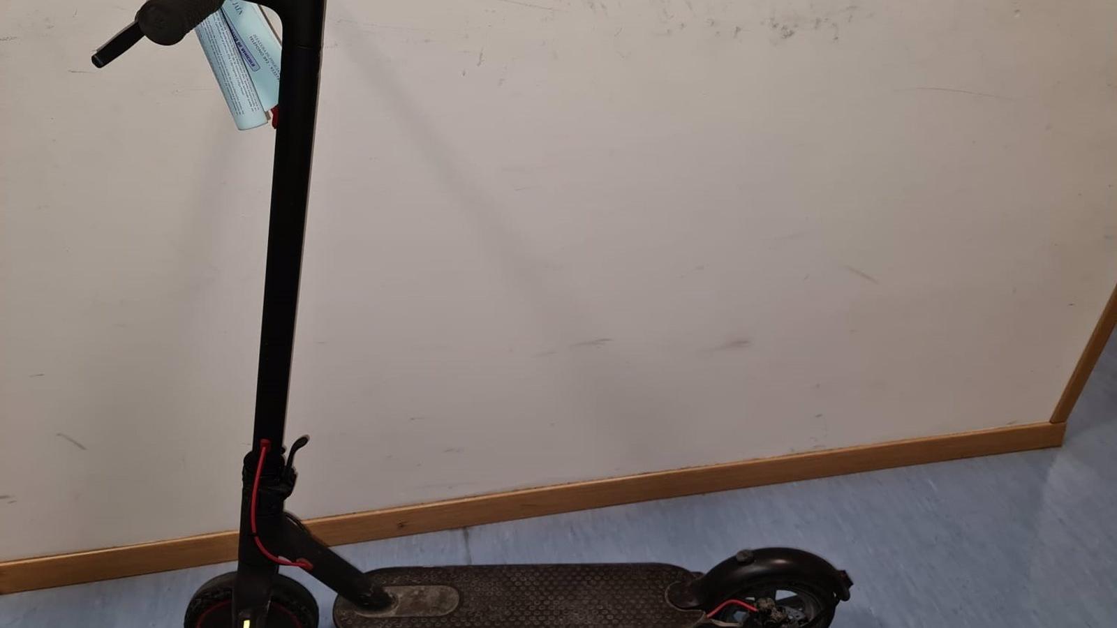 Detenido por robar casi 40 patinetes eléctricos que escondía en un local okupado de Carabanchel