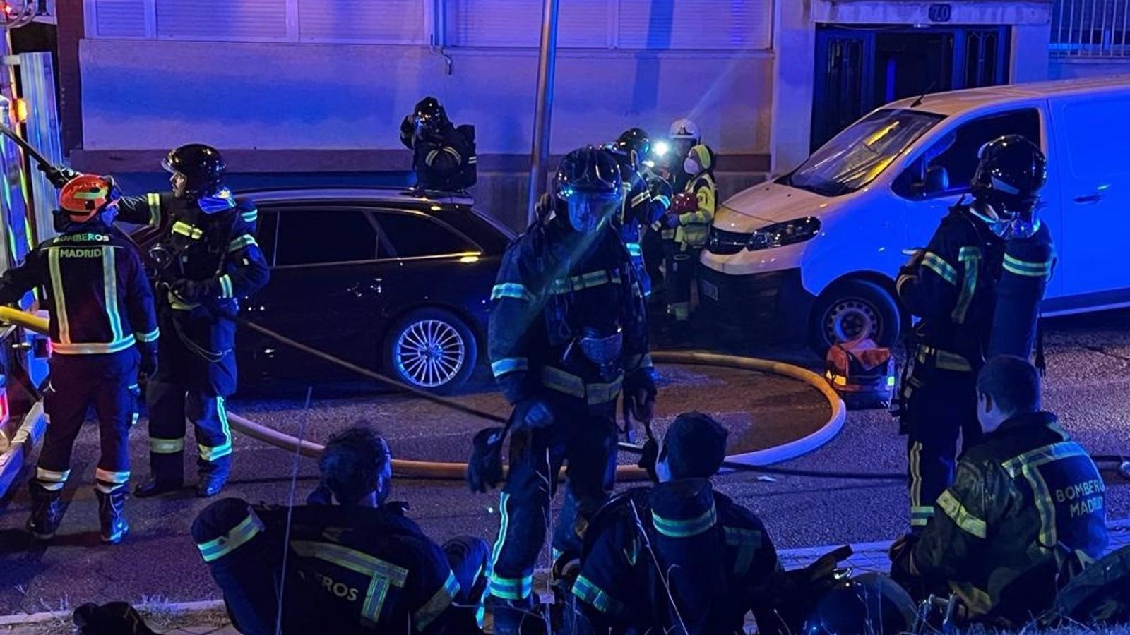 Muere un hombre de 56 años en un incendio en una vivienda en el distrito madrileño de Hortaleza