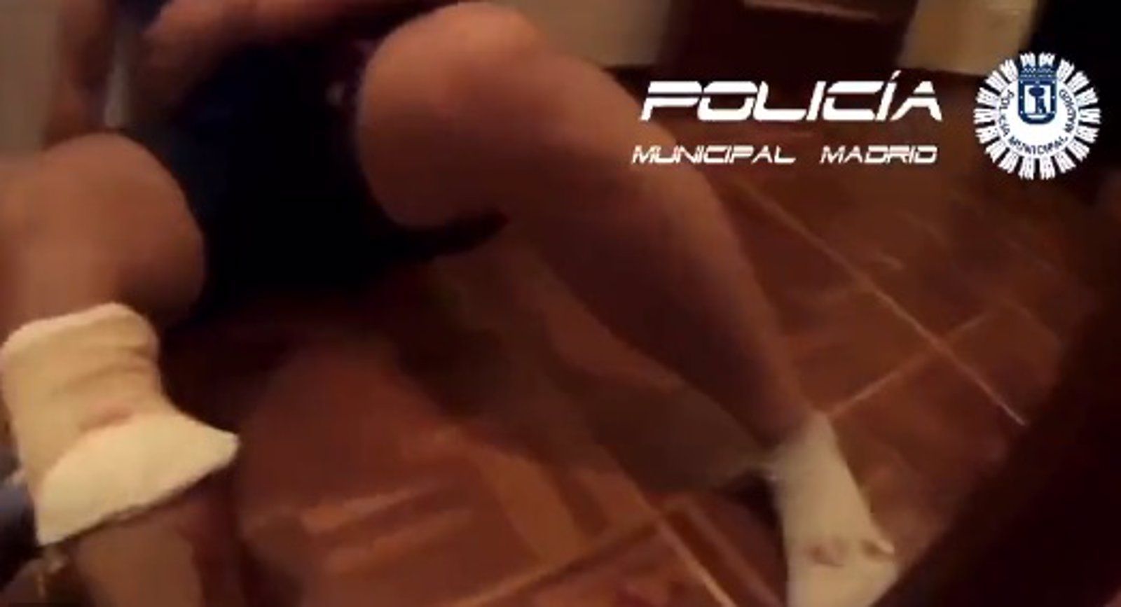 Detenida una mujer por apuñalar a su pareja en presencia de su hija pequeña en Carabanchel