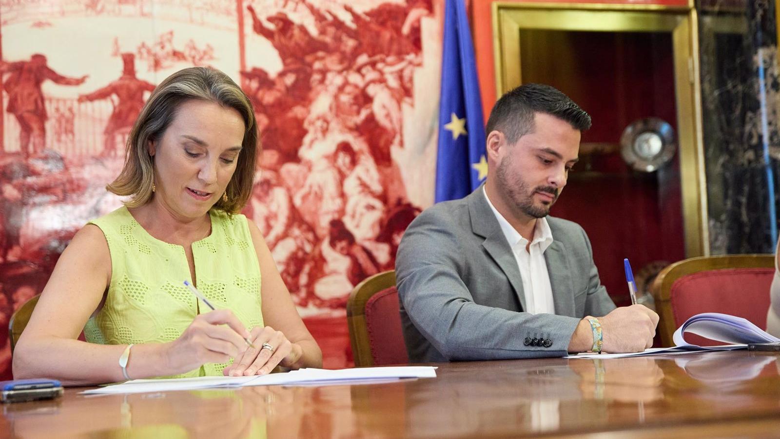 El PP pone en valor su acuerdo "transparente" con CC para apoyar a Feijóo frente a otras "cesiones vergonzantes"