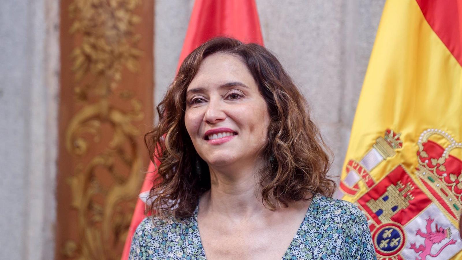 Díaz Ayuso ironiza sobre el desigual foco al "impresentable comportamiento de Rubiales" y el "boicot" a la Vuelta en Cataluña