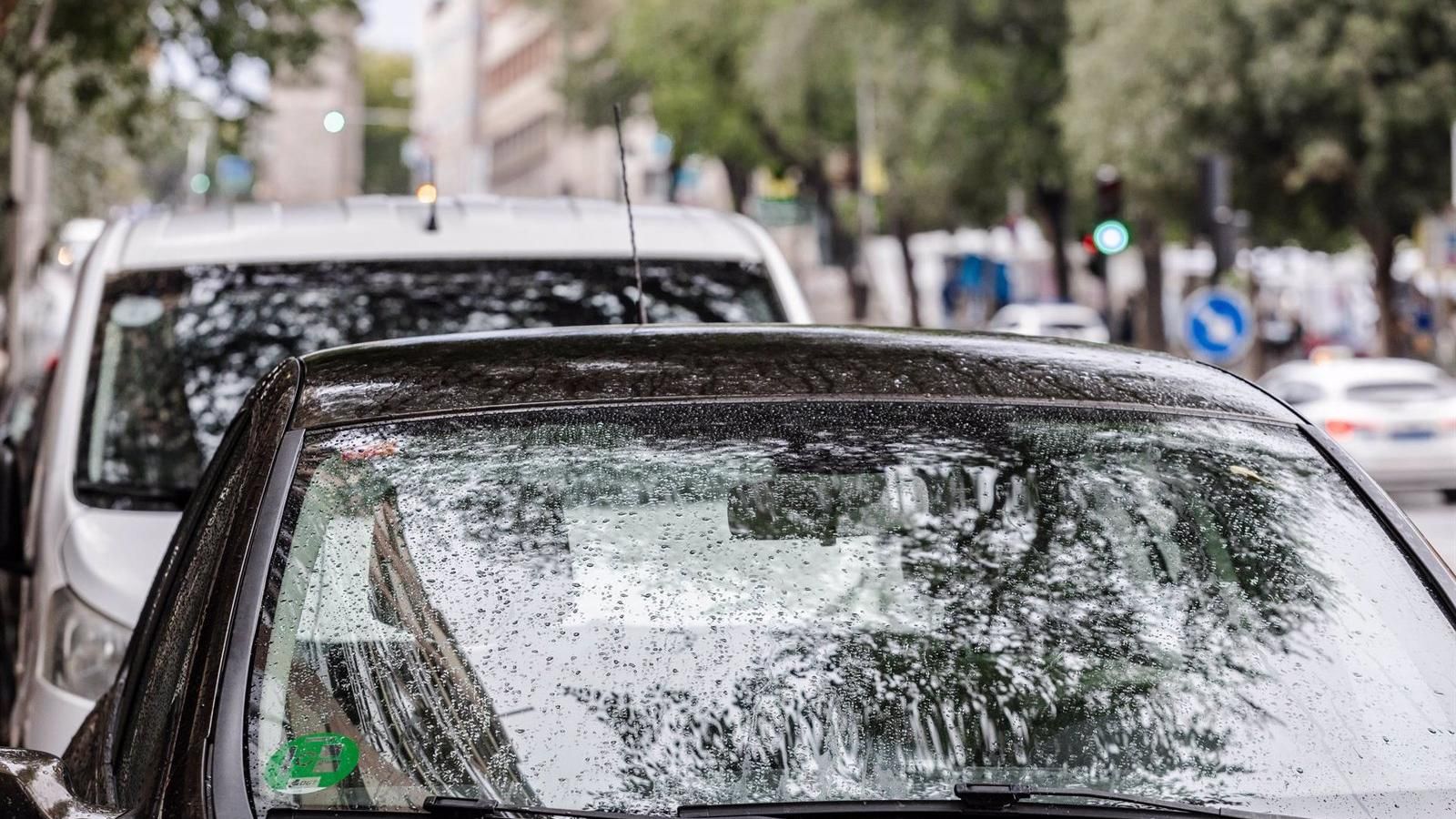 El Ayuntamiento de Madrid recomienda evitar desplazamientos innecesarios ante la previsión de fuertes lluvias