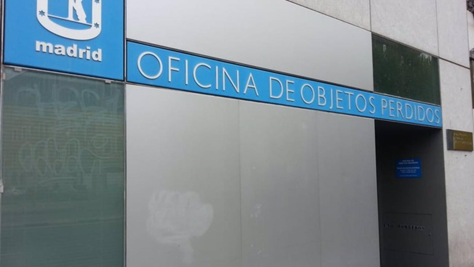Agosto echa el cierre con 5.479 nuevos objetos en la oficina del Ayuntamiento, como sombrillas y un colchón inflable
