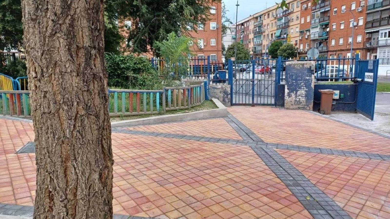 Leganés ejecuta mejoras en accesos y solado de tres centros educativos en un mes Leganés ejecuta mejoras en accesos y solado de tres centros educativos en un mes