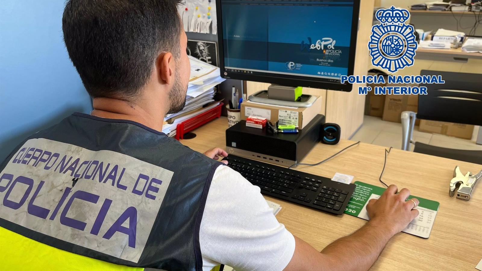 Detenidas 15 personas por una estafa de más de 25.000 euros a víctimas de hurtos de teléfonos móviles