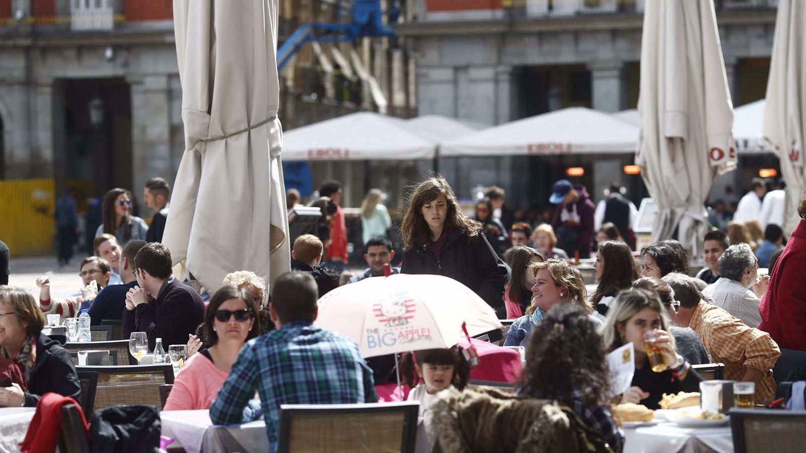 Los turistas internacionales en la región dedican un 11,2% de su gasto a la hostelería