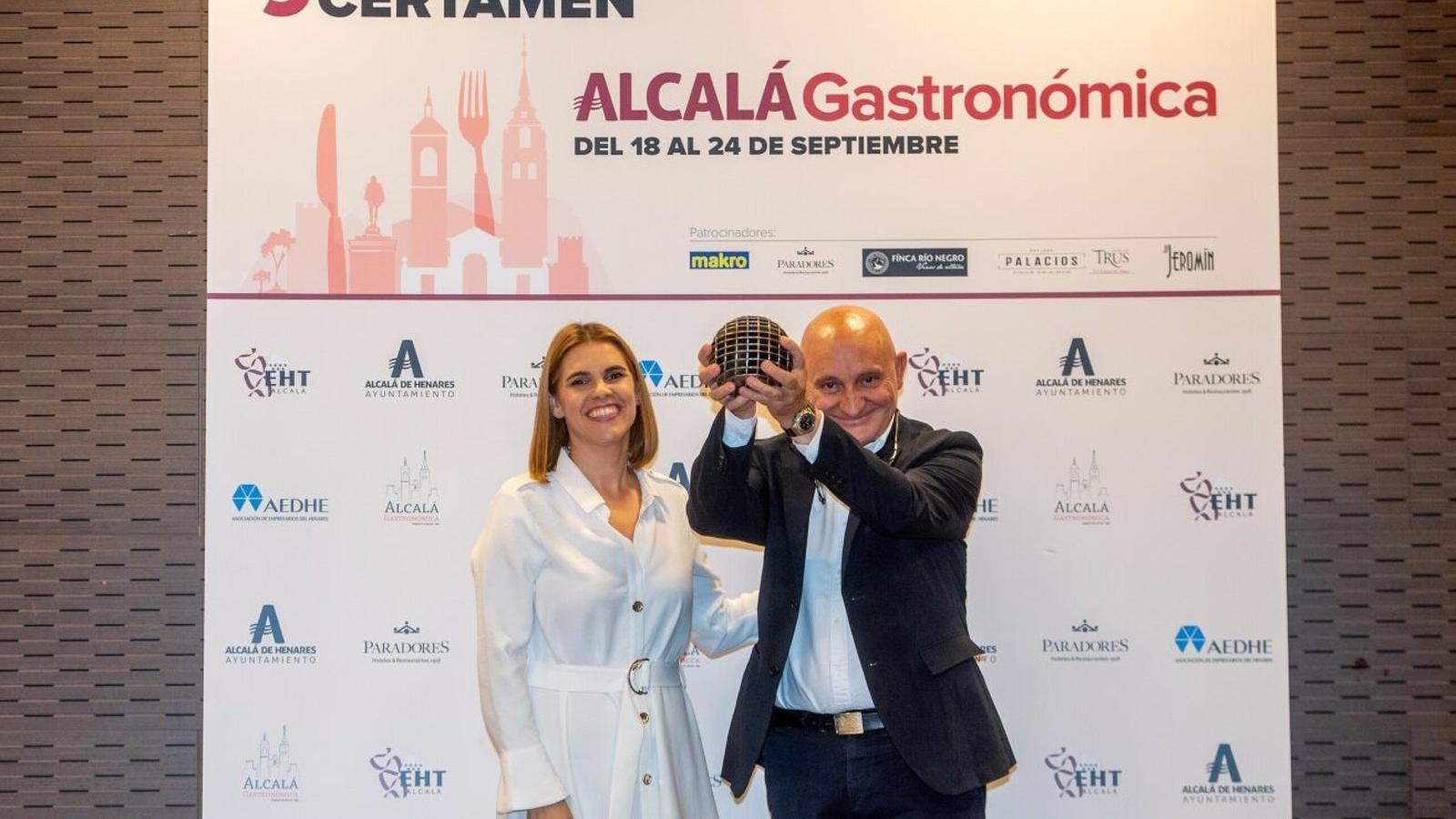 Toño Pérez recoge el premio honorífico Cervantes Gastronómico