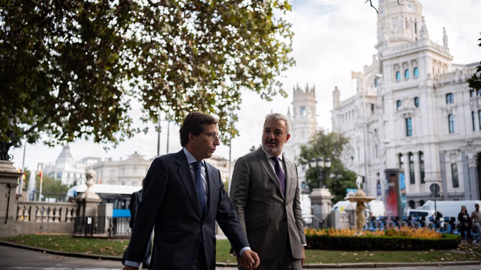 Martínez-Almeida celebra que se "recupere la normalidad" en la relación con Barcelona