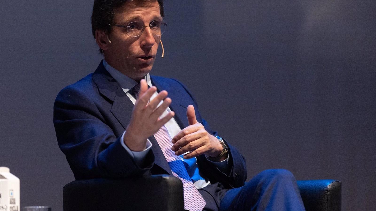 Martínez-Almeida pide información al Gobierno sobre la llegada de inmigrantes para garantizar la "seguridad y convivencia"