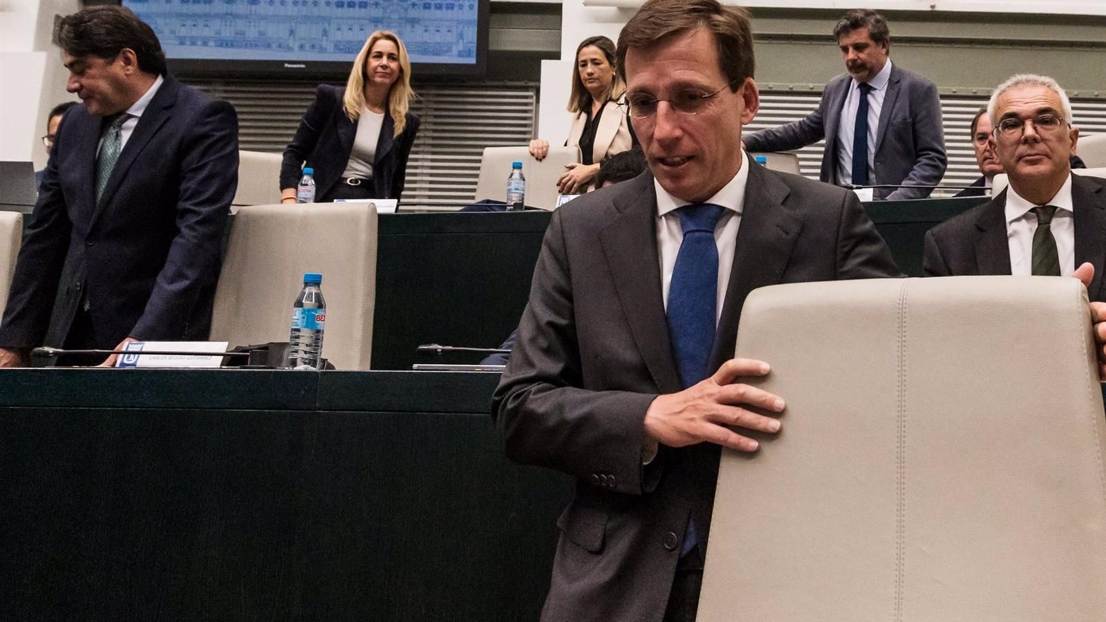 Martínez-Almeida carga contra Maroto por "estar del lado de Bildu y Puigdemont y no del lado del juramento de la Princesa Leonor"