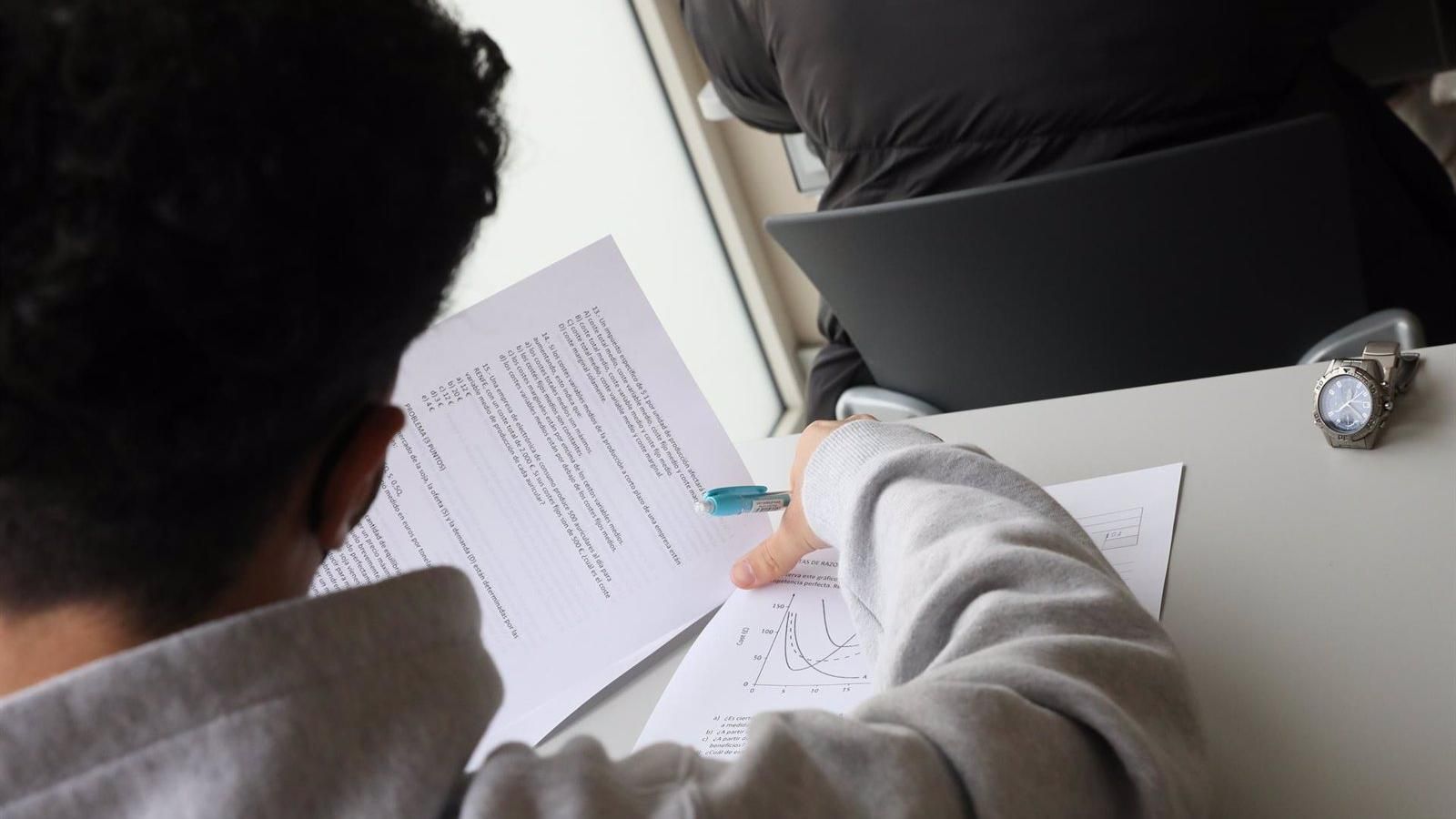 El fracaso escolar generó un sobrecoste de más de 4.500 millones de euros en España el curso pasado, según un estudio