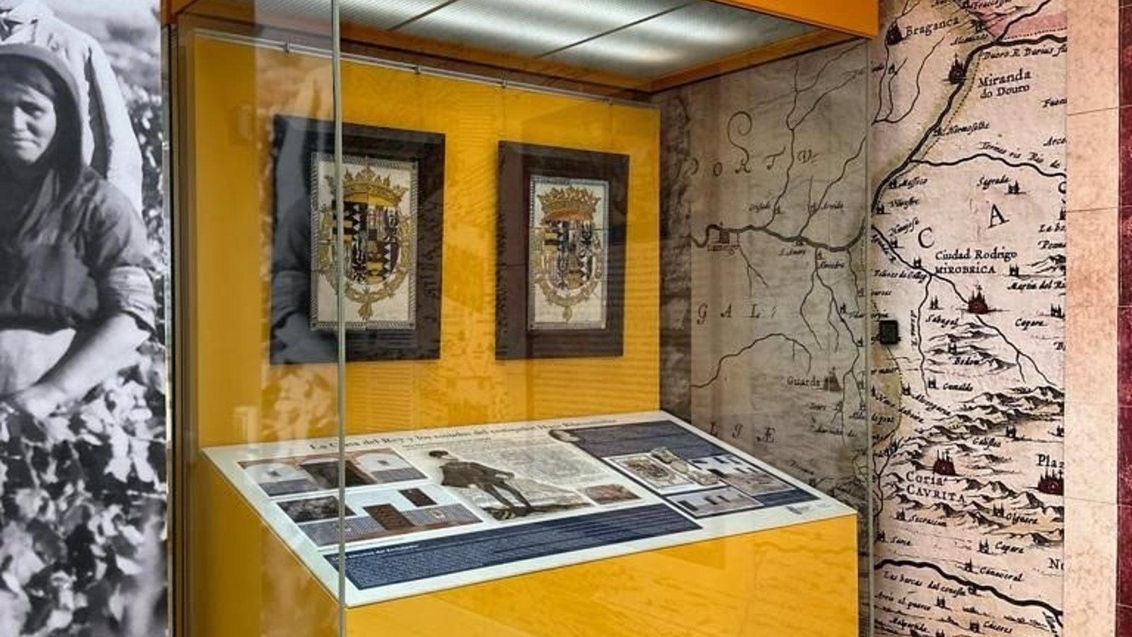 Los Escudos de la Casa del Rey regresan al Archivo municipal de Arganda después de 500 años desparecidos