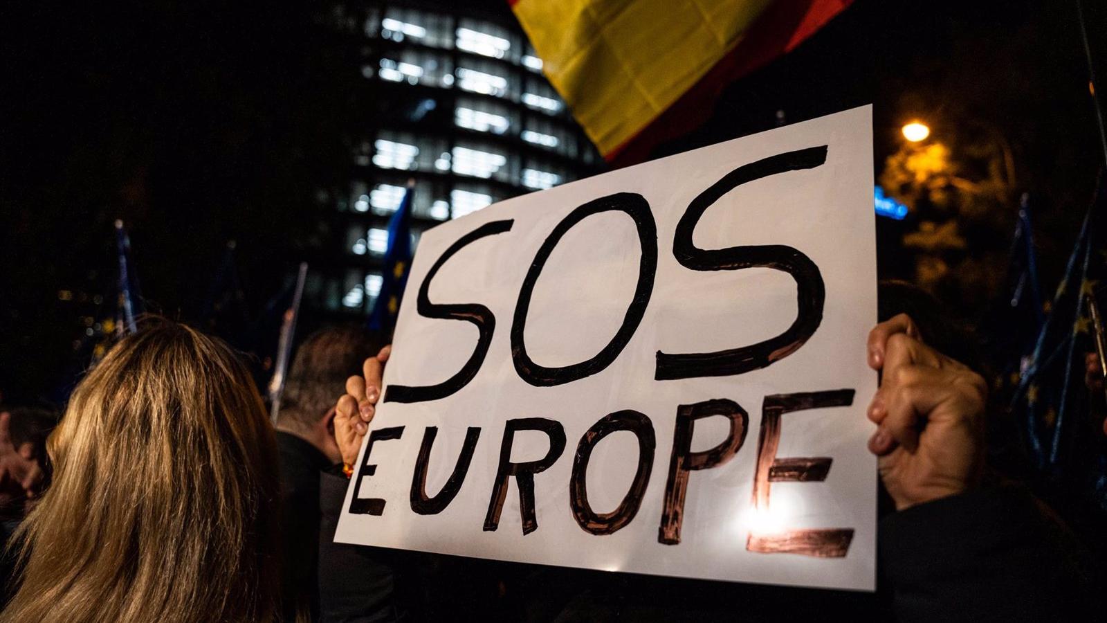 La amnistía abarcaría a los políticos del 'procés', los actos terroristas de los CDR y los altercados de 'Tsunami'