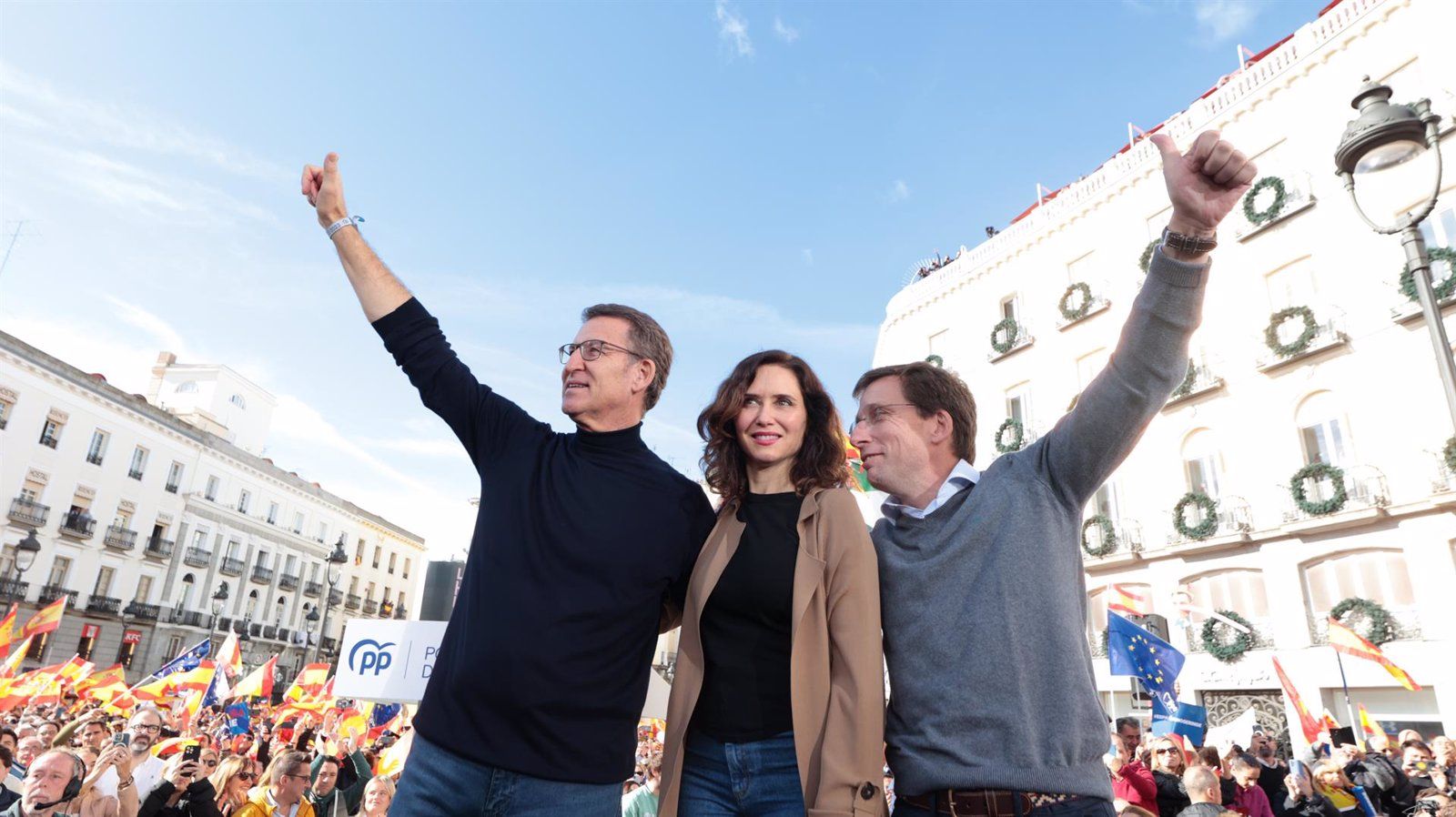 Almeida avisa a Sánchez de que "España no se rendirá" 