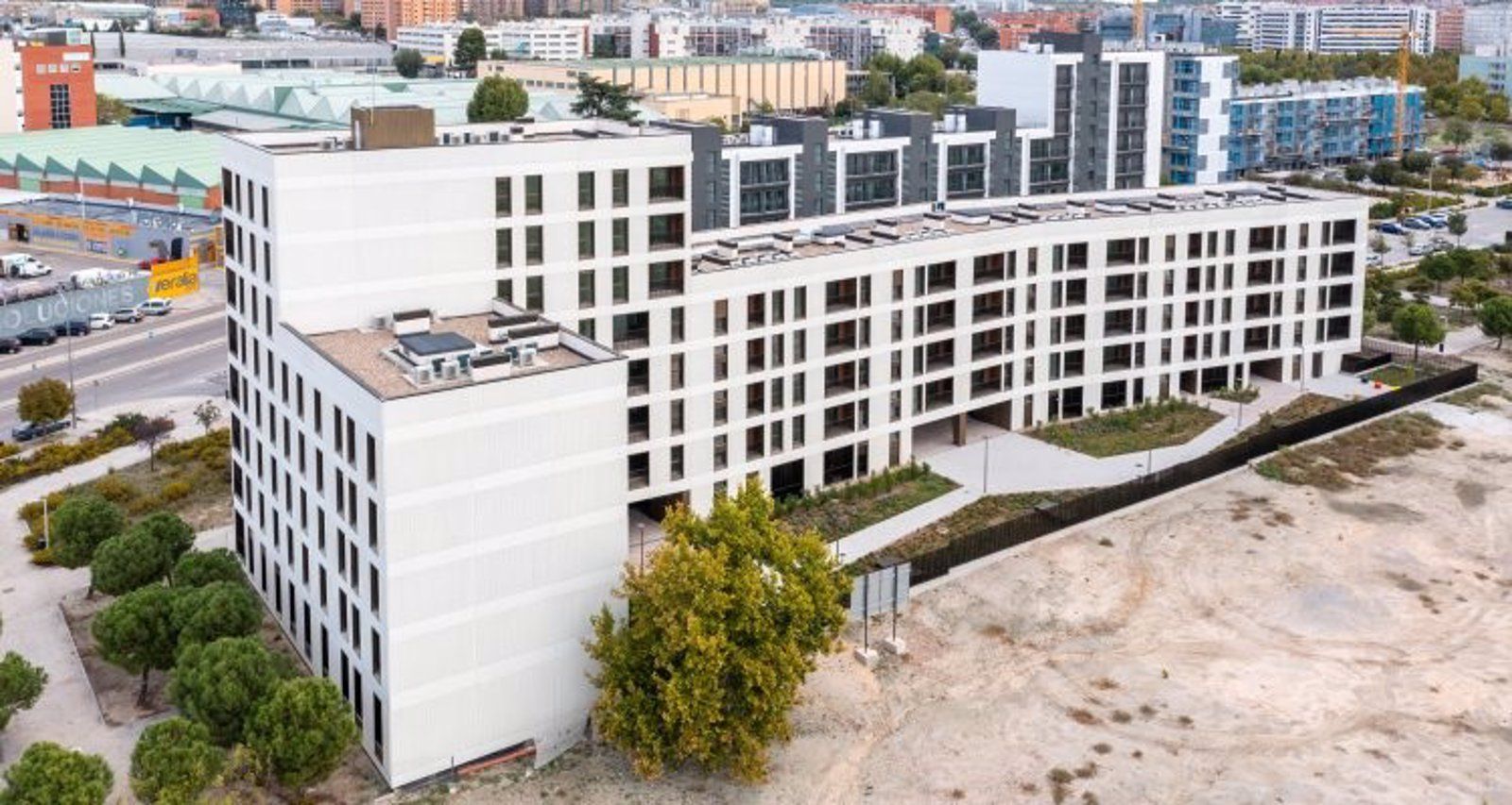 Finalizan las obras de 73 viviendas en Villa de Vallecas destinadas al alquiler asequible