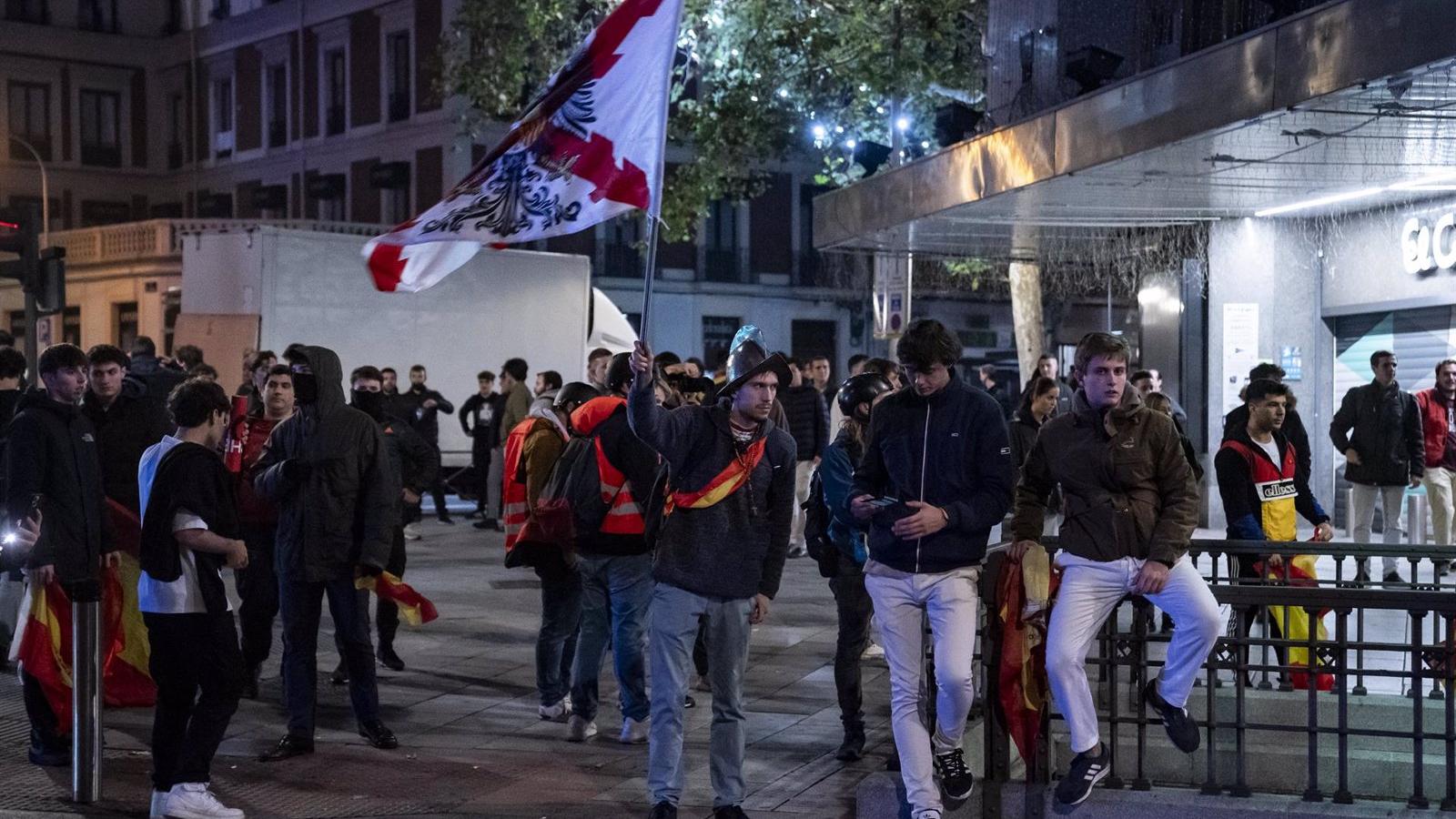 Las protestas en Ferraz se saldaron con 15 detenidos y nueve heridos