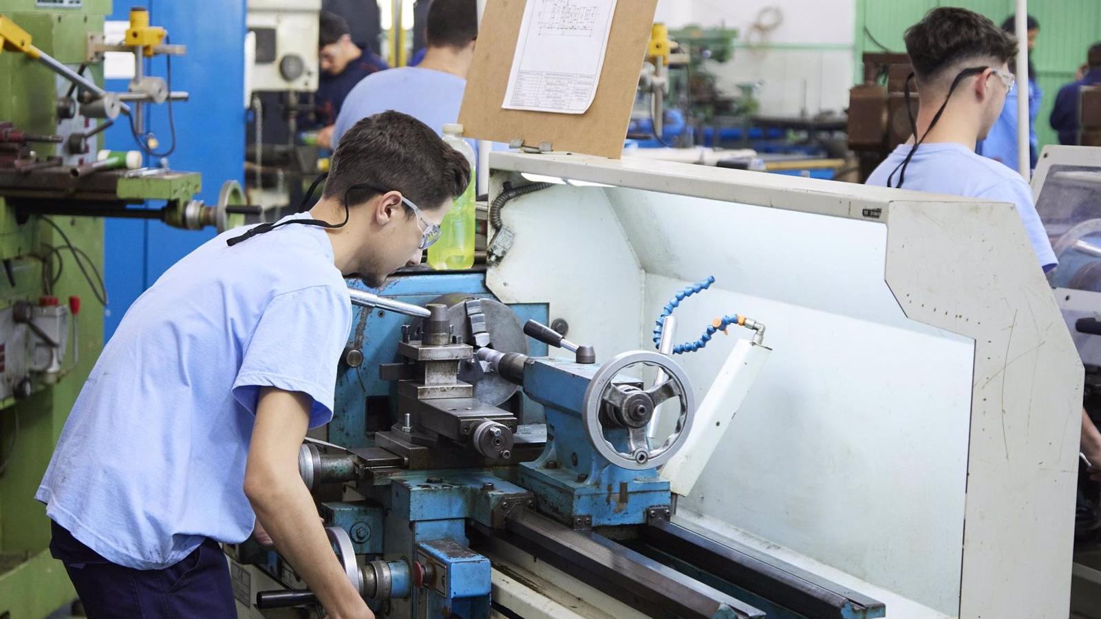La Comunidad de Madrid eleva un 18% los alumnos beneficiados por las becas de FP de Grado Superior
