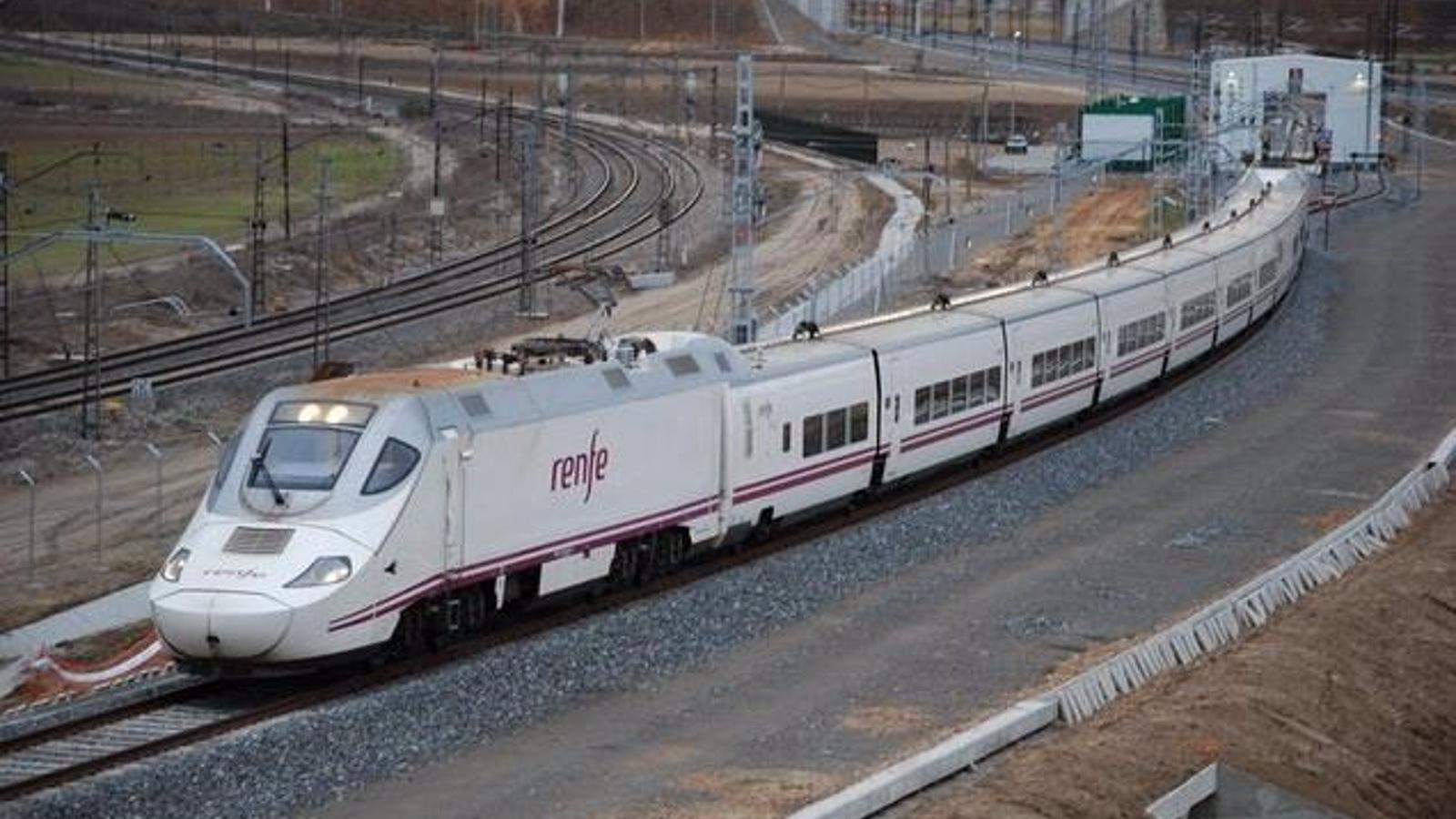 La circulación diaria de trenes de Renfe evita la emisión de 4,1 millones de toneladas de CO2 al año, según la compañía