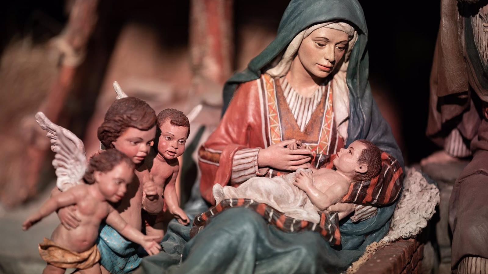 La Navidad llega al Palacio de Cibeles con el tradicional belén compuesto de 200 piezas