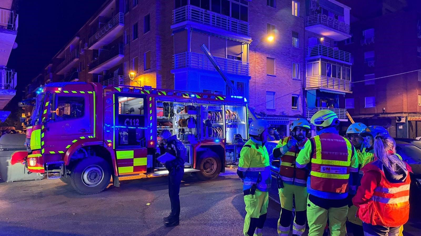 Siete vecinos intoxicados leves en un incendio en Alcalá de Henares