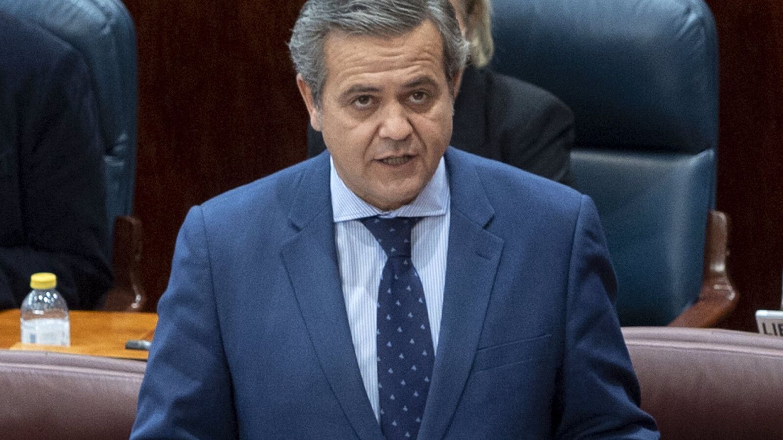 El Consejero desafía a Puente a demostrar que la Comunidad está boicoteando el servicio de Cercanías, y si lo logra dimitirá