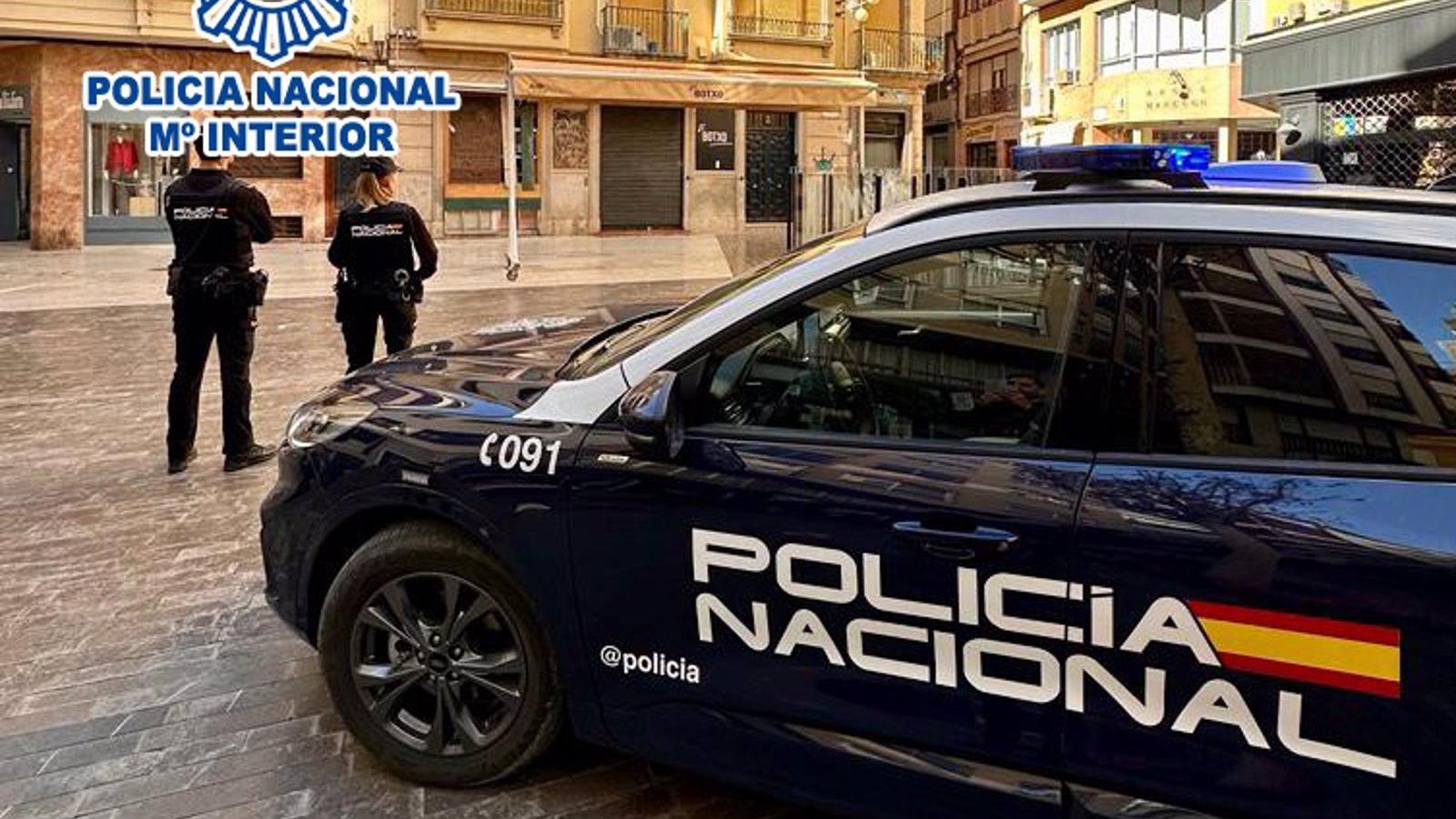 Detenidos en Orihuela por disparar con escopeta al portero de discoteca al no dejarles entrar