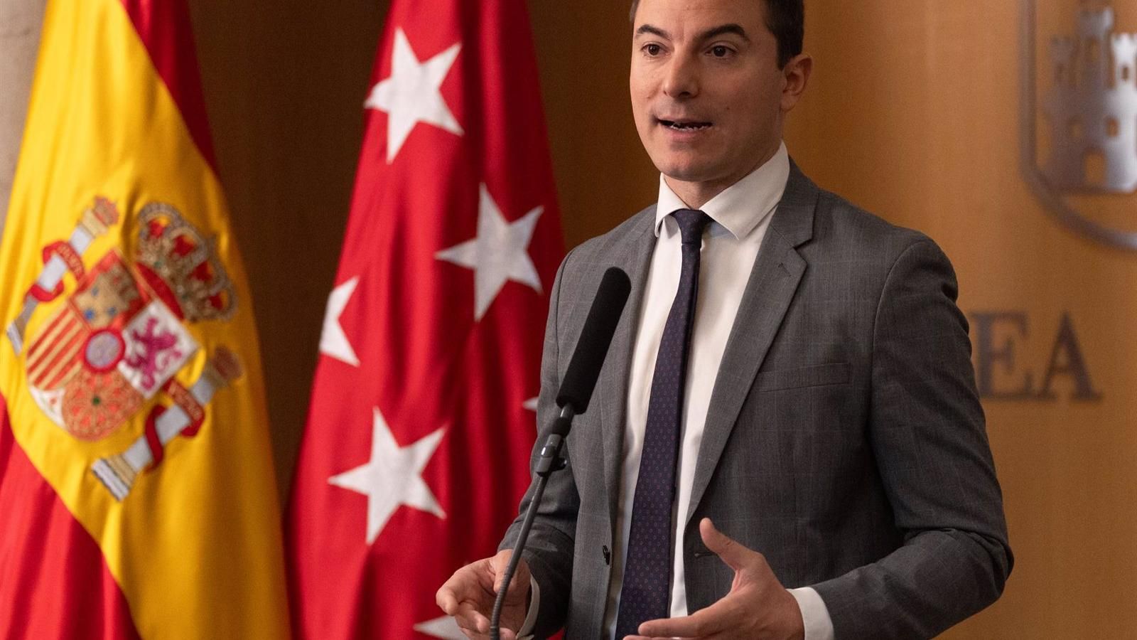 Lobato dice que las denuncias del Gobierno regional por la gestión de Cercanías son "populismo barato"