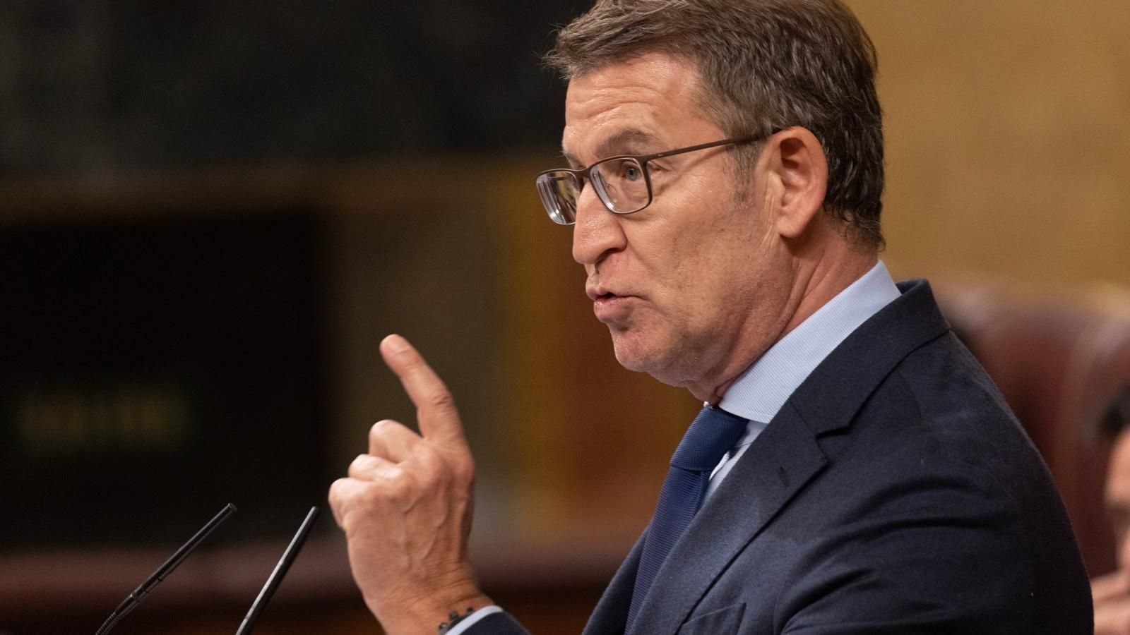 Feijóo compara el "fraude" de la amnistía con el golpe de 23F y amenaza con crear una comisión de investigación