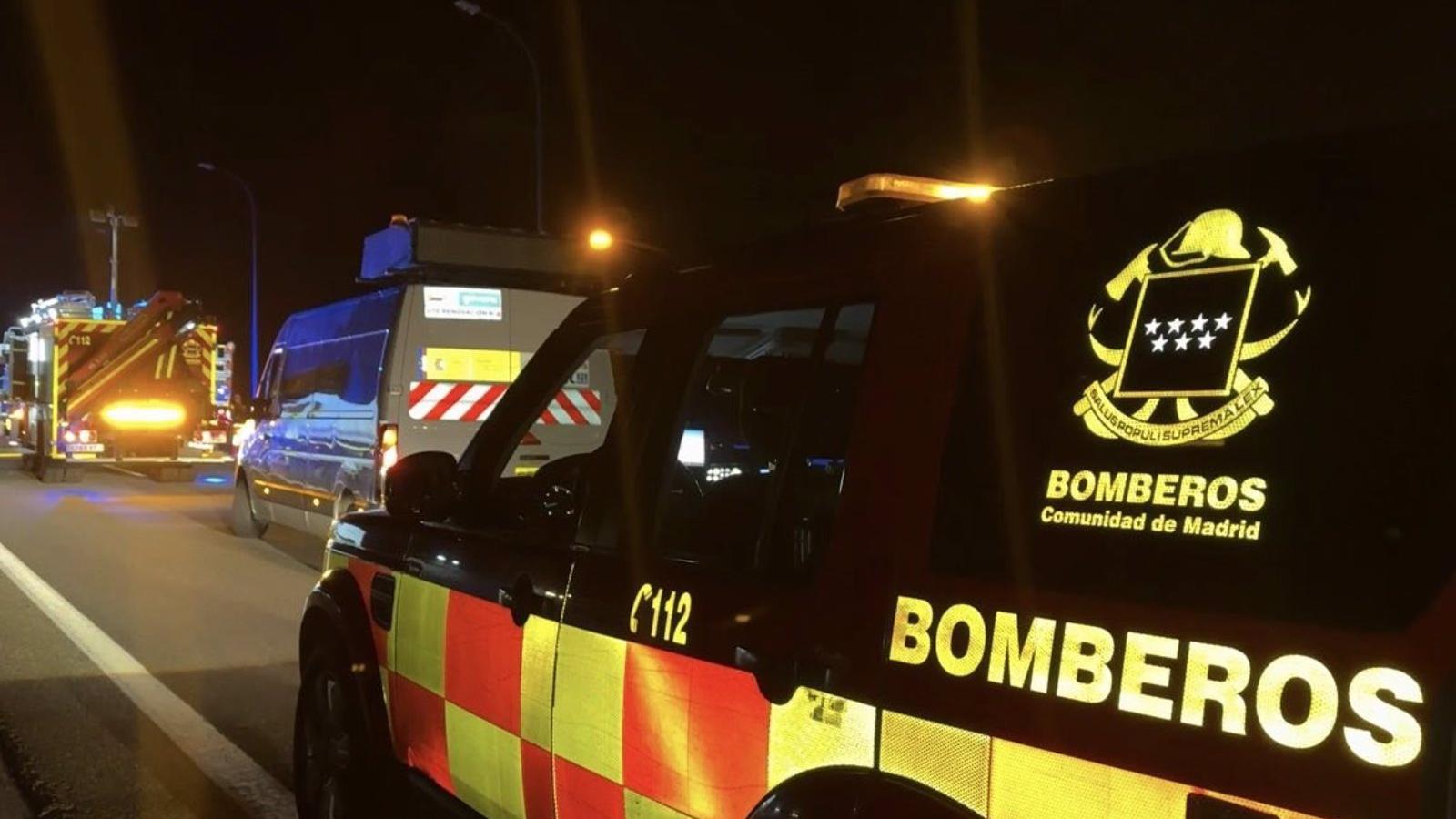  Muere un gruista atropellado por su propio vehículo en la M-50 a la altura de Paracuellos del Jarama