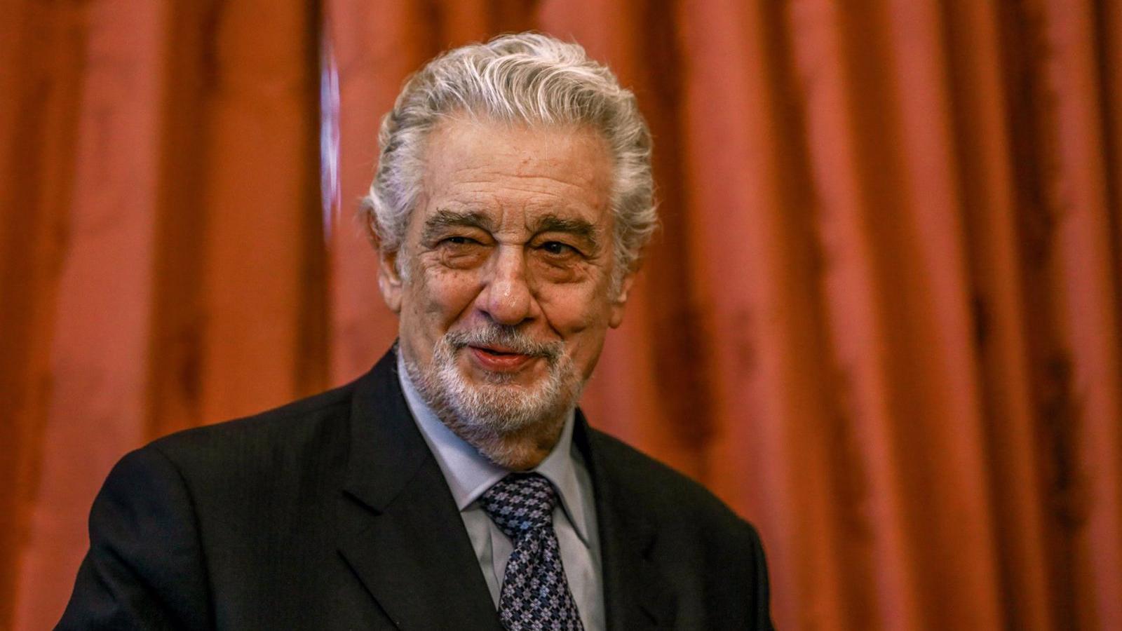 Plácido Domingo se une a los villancicos de la Real Casa de Correos