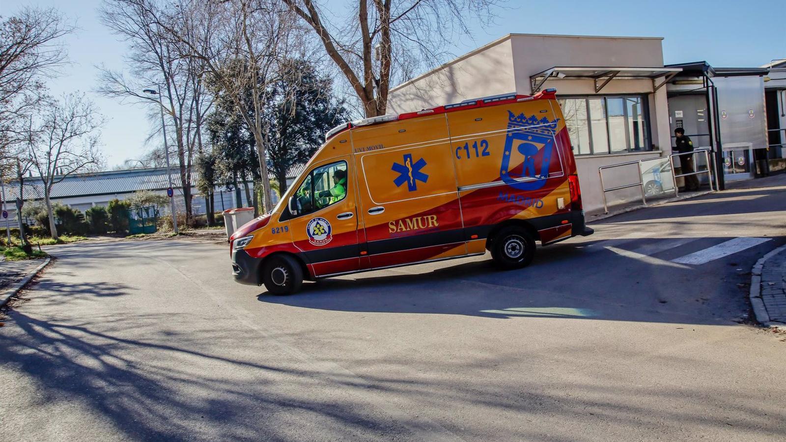 Grave un motorista de 59 años al perder el control de su vehículo en Fuencarral-El Pardo