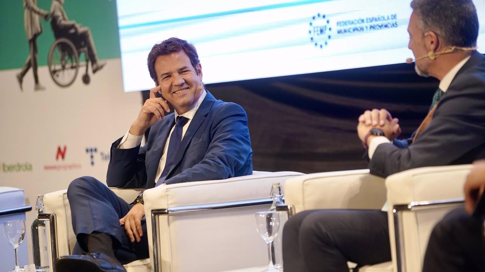 El alcalde de Las Rozas, nombrado presidente de la Red Española de Ciudades Inteligentes