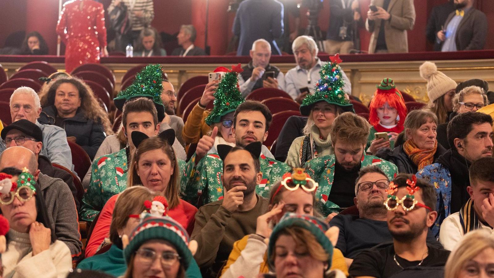 El público del Sorteo de Navidad 'despierta' con el Gordo en una jornada sin premiados entre los asistentes