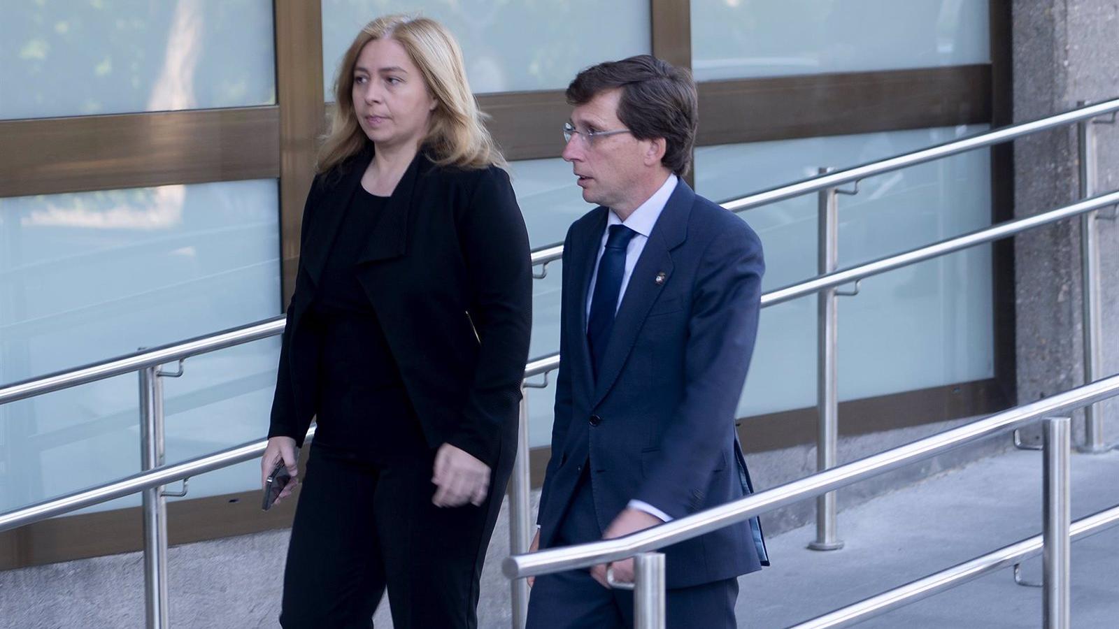 Martínez-Almeida gasta la inocentada del día anunciando que sustituiría como portavoz a Inma Sanz