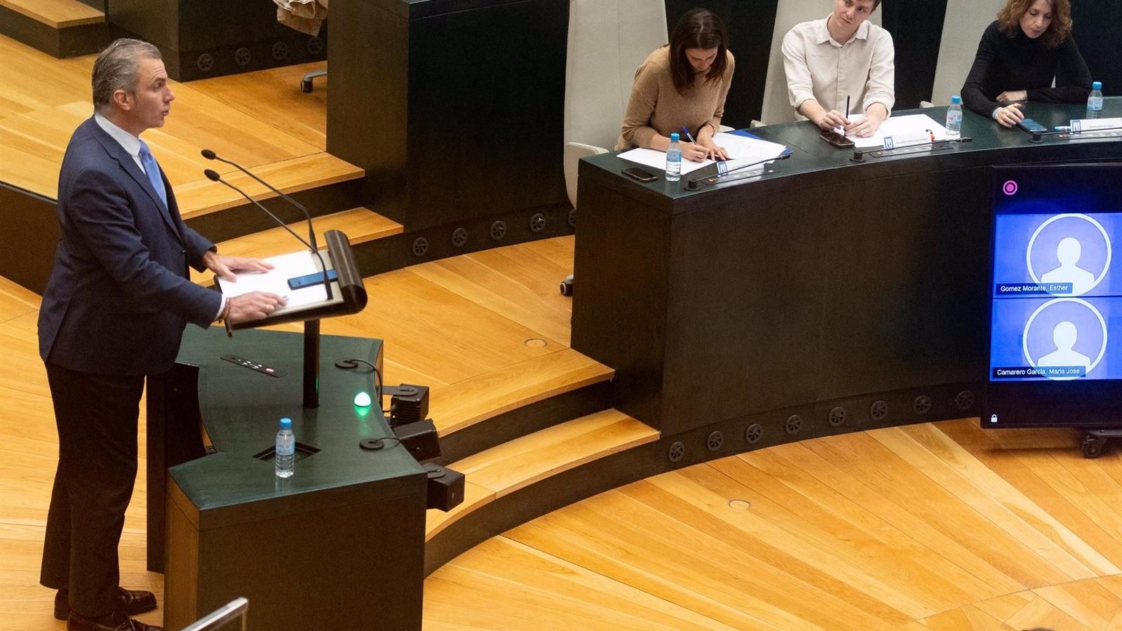 Ortega Smith, reprobado en el Palacio de Cibeles con los votos de PP, Más Madrid y PSOE