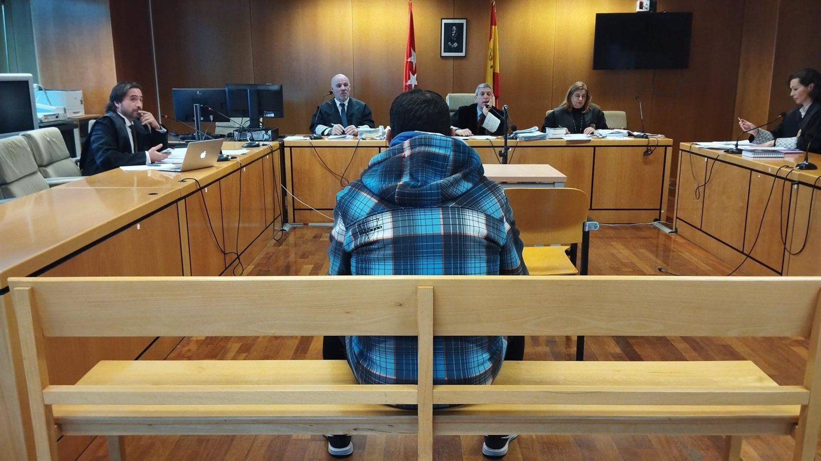 El pederasta de Valdeavero insinúa que sus hijos o un amigo le pudieron meter en un chat sexual con menores