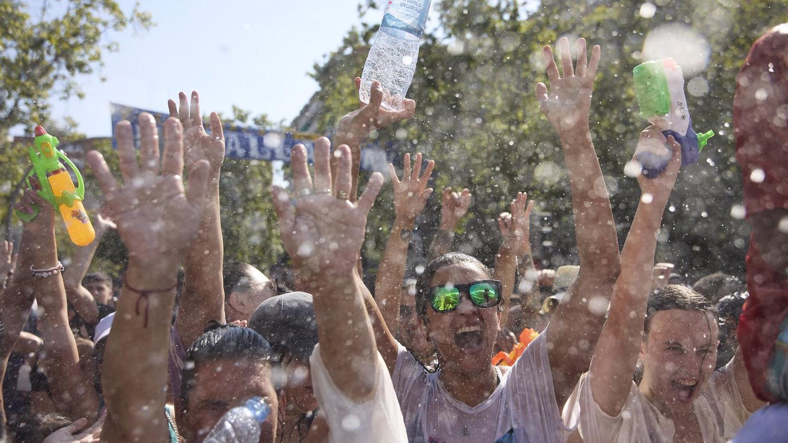 PP y Vox respaldan la declaración formal de la Virgen del Carmen como patrona de Puente de Vallecas